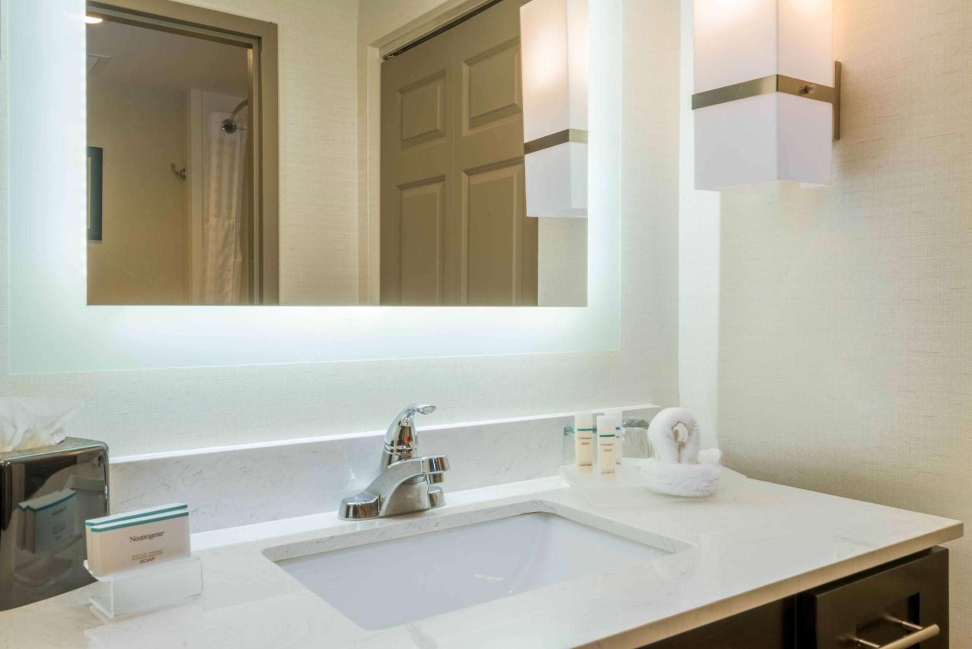 Homewood Suites By Hilton Philadelphia פלימות' מיטינג מראה חיצוני תמונה